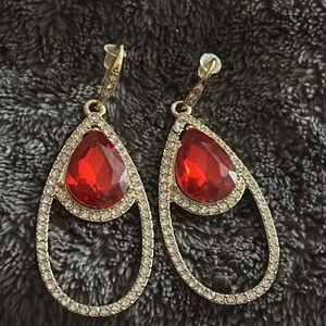 Teardrop Rhinestones Pierced Earrings